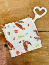 Lade das Bild in den Galerie-Viewer, Speendoekje zeeschildpad hydrofiel