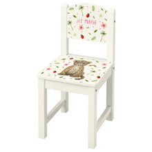 Load image into Gallery viewer, Kinderstoeltje met naam baby luipaard welpje kraamcadeau kinderkamer babykamer stoeltje gepersonaliseerd cadeau