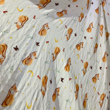 Lade das Bild in den Galerie-Viewer, Baby Spuckücher Musselin Leoparden Medium - 2 Stück - 60x60cm groß