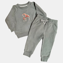 Afbeelding in Gallery-weergave laden, Baby joggingpak giraf - grijsgroen
