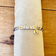 Afbeelding in Gallery-weergave laden, armband met naam World of Mies 

