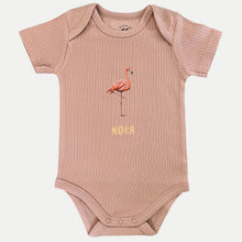 Afbeelding in Gallery-weergave laden, Baby romper flamingo met naam - blush shortsleeve