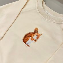 Load image into Gallery viewer, Baby sweater with squirrel - vanilla