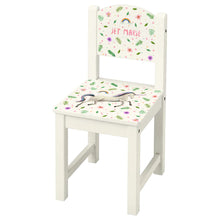 Lade das Bild in den Galerie-Viewer, kinderstoel stoeltje met naam gepersonaliseerd mies to go aquarel handgeschilderd kinderkamer babykamer kraamcadeau kraamkado verjaardag kind cadeau unicorn eenhoorn regenboog rainbow