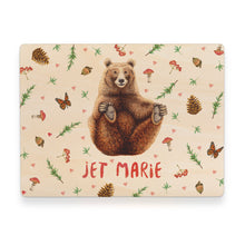 Lade das Bild in den Galerie-Viewer, Memorybox met naam kraamcadeau speelgoedkist herinneringskist houten kist opberger kinderkamer kinderkamerinspiratie mies to go handgeschilderd dieren in aquarel baby beer meisje