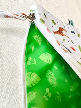 Lade das Bild in den Galerie-Viewer, Giraffe Federmäppchen