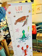 Load image into Gallery viewer, Groeimeter met naam Mies to go kraamcadeau