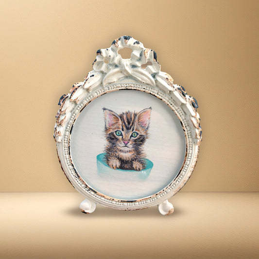 Marco blanco crema con lámina artística de gato
