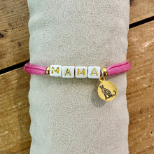 Load image into Gallery viewer, Gepersonaliseerd armbandje roze
