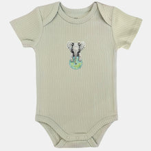 Lade das Bild in den Galerie-Viewer, Baby romper olifant - sage shortsleeve

