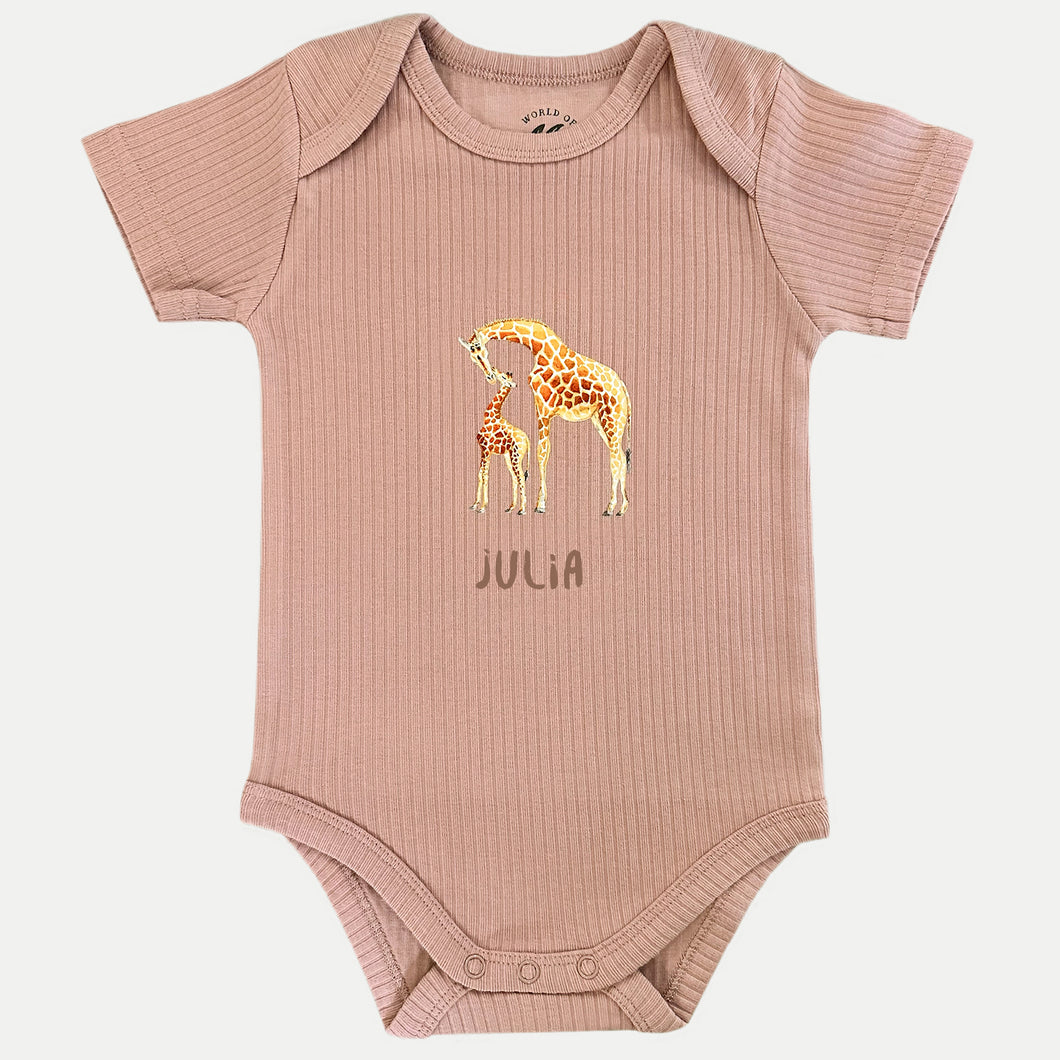 Baby romper giraf met naam - blush shortsleeve