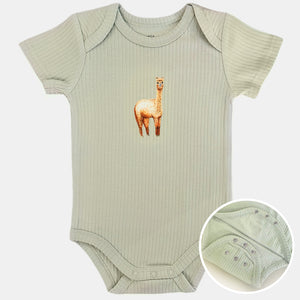 Meegroeiromper alpaca - sage shortsleeve
