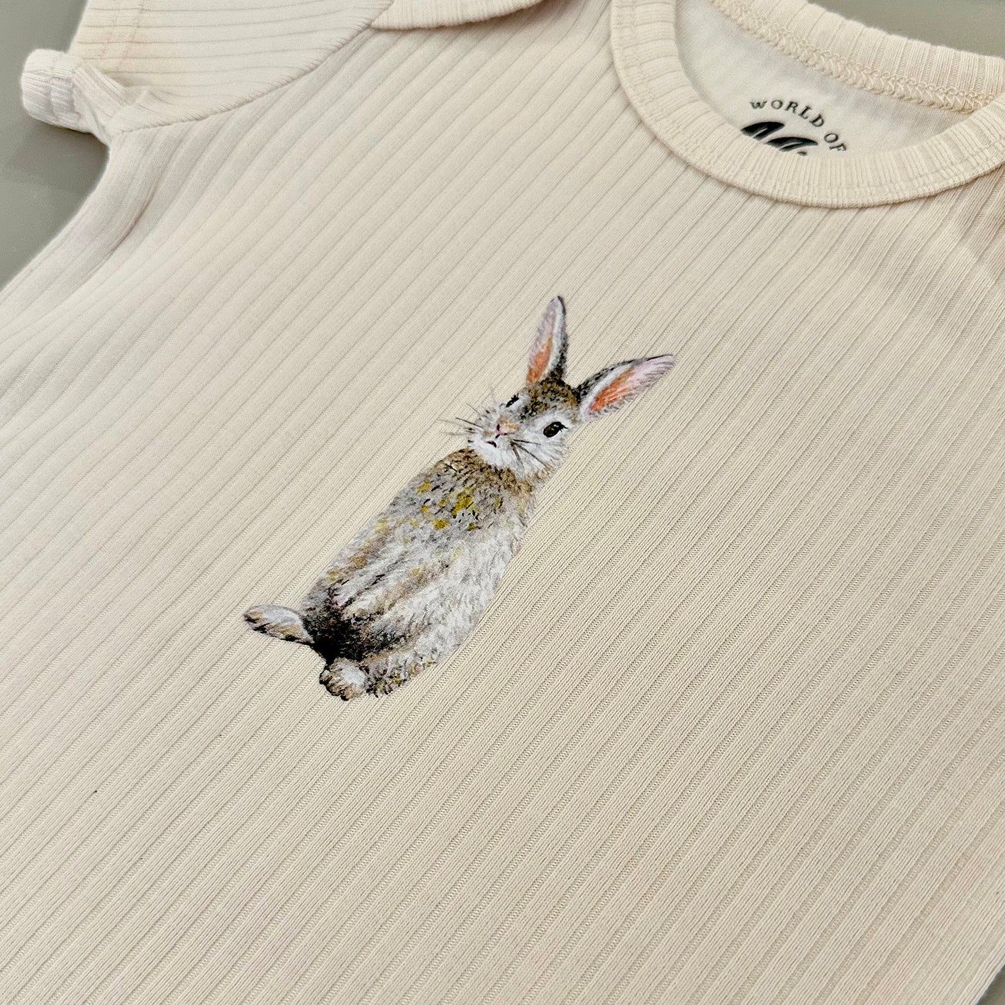 Meegroeiromper konijn - vanille shortsleeve