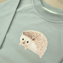 Lade das Bild in den Galerie-Viewer, Baby sweater egel sky blue

