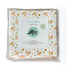 Load image into Gallery viewer, 2 medium baby muslin swaddle blankets giraffe - 60 cm

