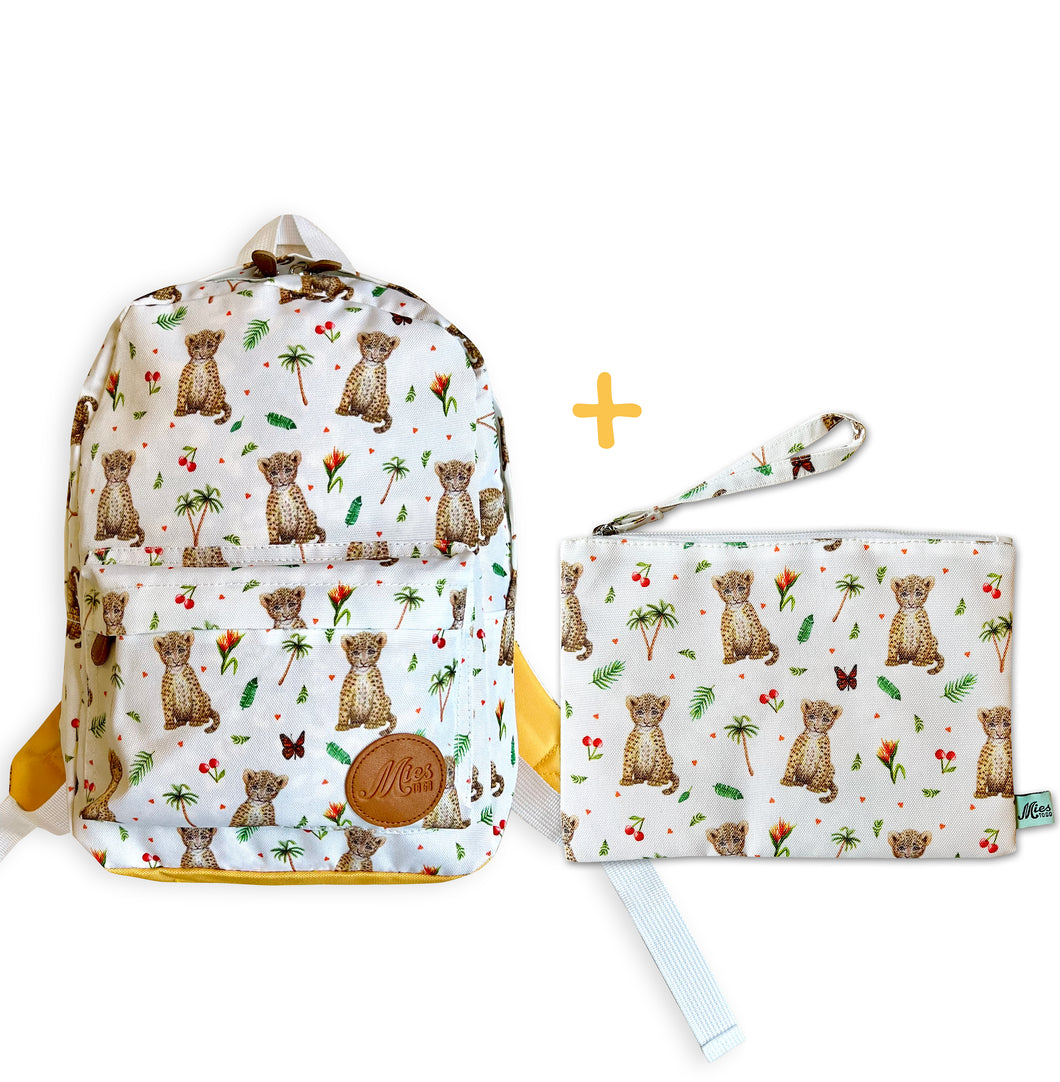 Kids backpack giraffe