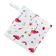 Load image into Gallery viewer, speendoekje hydrofiel Mies to Go fopspeen knuffel baby kraamcadeau zwanger moeder knuffelen wafelstof bijtring eerste tandjes handgeschilderd aquarel flamingo vogel
