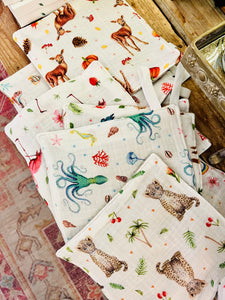 speendoekje hydrofiel Mies to Go fopspeen knuffel baby kraamcadeau zwanger moeder knuffelen wafelstof bijtring eerste tandjes handgeschilderd aquarel 